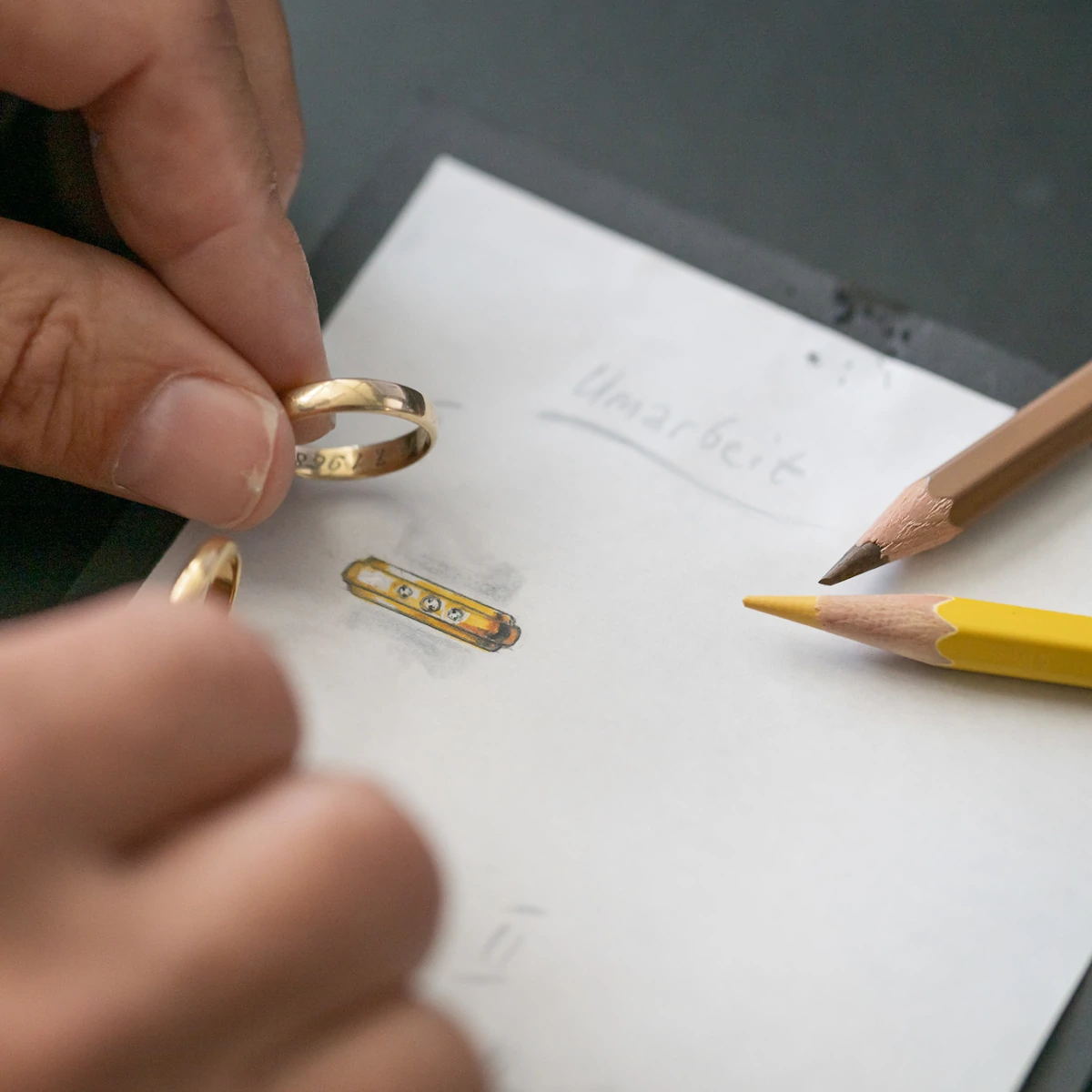 service_2 Schmuck Umarbeitungen aus der Goldschmiede Wipf in Wil.