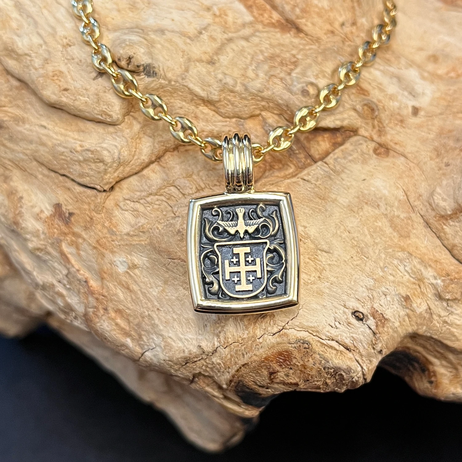 wappen_2 Wappenschmuck aus der Goldschmiede Wipf in Wil.